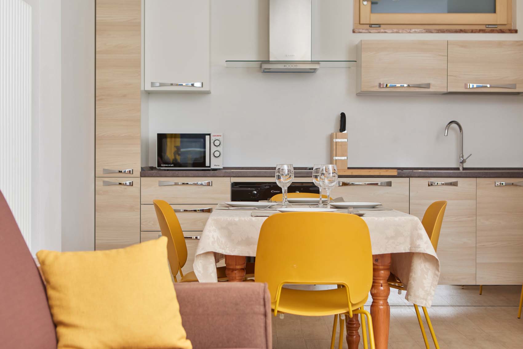 Lodge le Soleil - appartamento giallo - bilocale - cucina 2